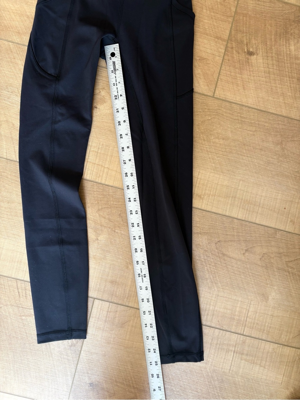 Lululemon Invigorate High-Rise Tight 25" Black. Size 2 - Picture 14 of 14